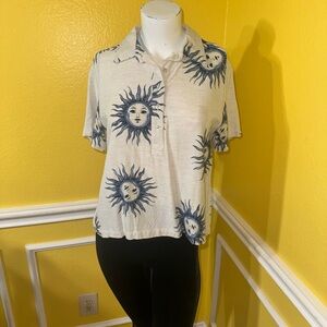 Jane and Delancey Cream and Blue Sun Print Women's Shirt